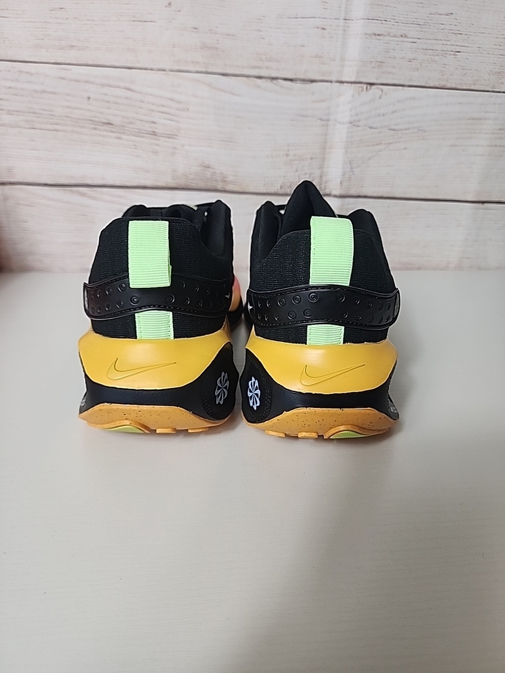 Nike Reactx Infinity Run 4 Unisex Black Yellow Orange Running Sneakers Sz M 7 - Picture 5 of 8